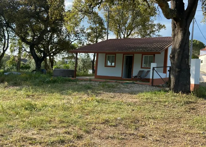 Casa Dos Sobreiros Casas da Ribeira (Santarem)